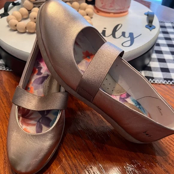 b.o.c. | Shoes | Boc Rose Gold Flats | Poshmark b.o.c. | Shoes | Boc Rose Gold Flats | Poshmark